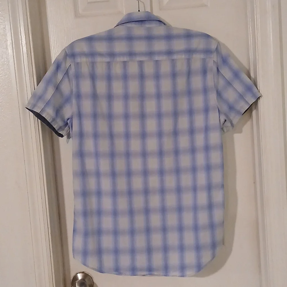 2 Calvin klien button-up
